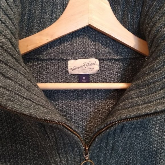 Universal Threat Funnel Neck Quarter Zip Sage Sweater M - Picture 2 of 9